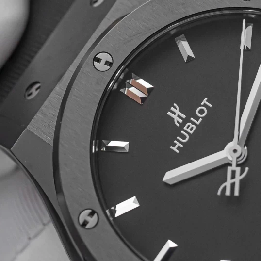 Hublot Classic Fusion Black Magic 42mm Ref. 542.CM.1171.RX