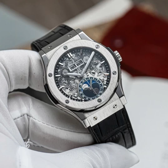 Hublot Classic Fusion Aerofusion Moonphase Titanium 45mm Ref. 517.NX.0170.LR