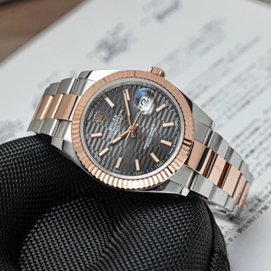 Rolex Oyster Perpetual Datejust 41mm Ref. 126301 Mặt số hoạ tiết gạch ( Brick Pattern Dial )