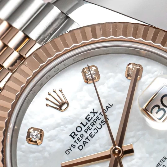 Rolex Oyster Perpetual Datejust 41mm 126331 MOP Dial (Fullbox 2022)