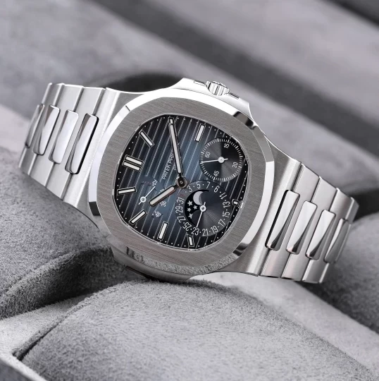 Patek Philippe Nautilus 5712/1A-001 Steel Blue Dial