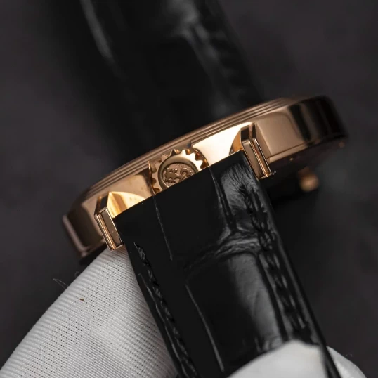 Corum Golden Bridge Round 41mm Ref. 113.247.55/0001FN15