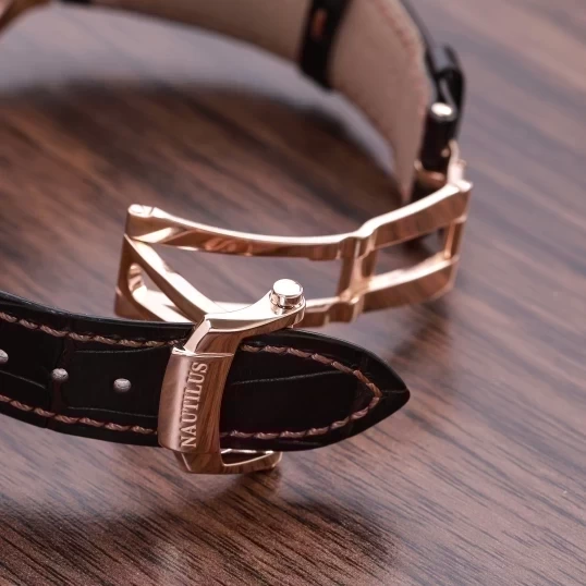 Patek Philippe Nautilus 5712R-001