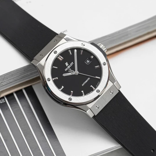 Hublot Classic Fusion Titanium 42mm Ref. 542.NX.1270.RX