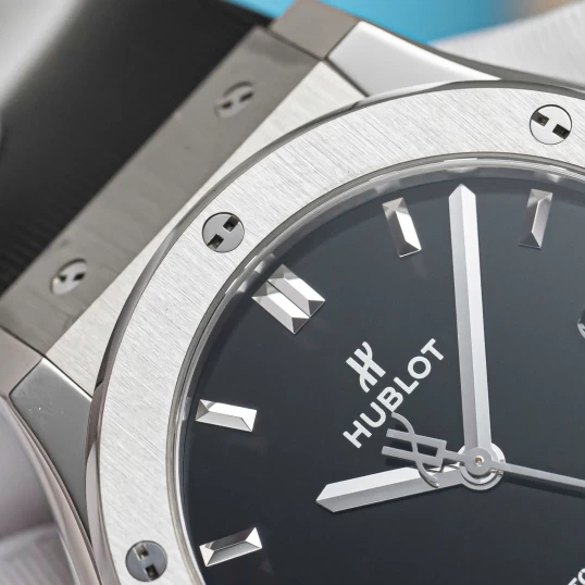 Hublot Classic Fusion Titanium 42mm Ref. 542.NX.1270.RX