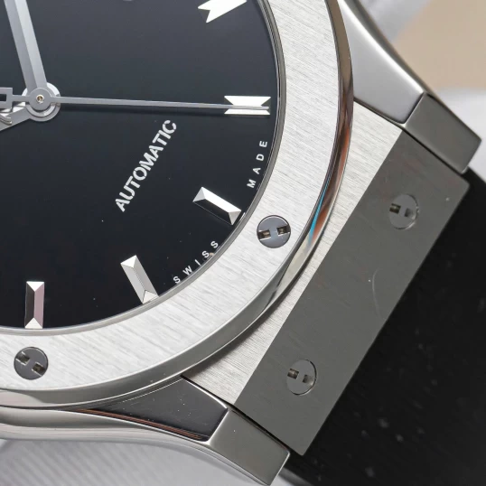 Hublot Classic Fusion Titanium 42mm Ref. 542.NX.1270.RX