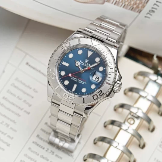 Rolex Oyster Perpetual Yacht-Master 40mm Oystersteel & Platinum Ref. 126622 Blue Dial