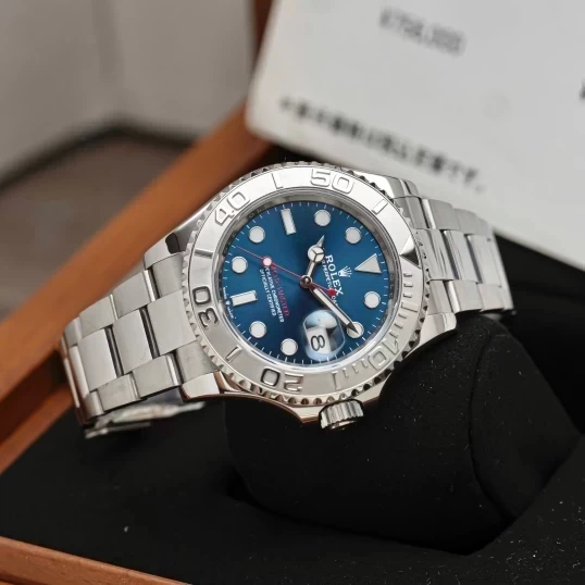 Rolex Oyster Perpetual Yacht-Master 40mm Oystersteel & Platinum Ref. 126622 Blue Dial