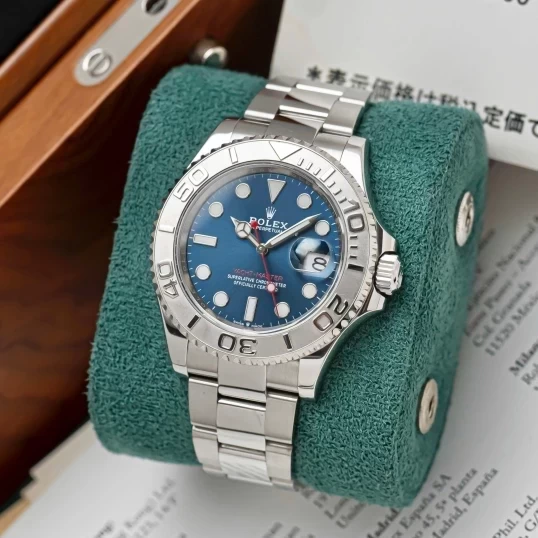Rolex Oyster Perpetual Yacht-Master 40mm Oystersteel & Platinum Ref. 126622 Blue Dial