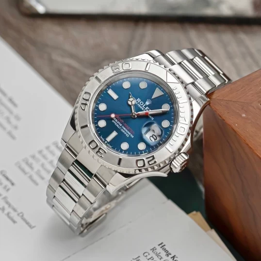 Rolex Oyster Perpetual Yacht-Master 40mm Oystersteel & Platinum Ref. 126622 Blue Dial