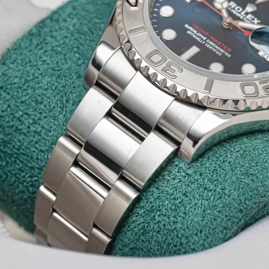 Rolex Oyster Perpetual Yacht-Master 40mm Oystersteel & Platinum Ref. 126622 Blue Dial