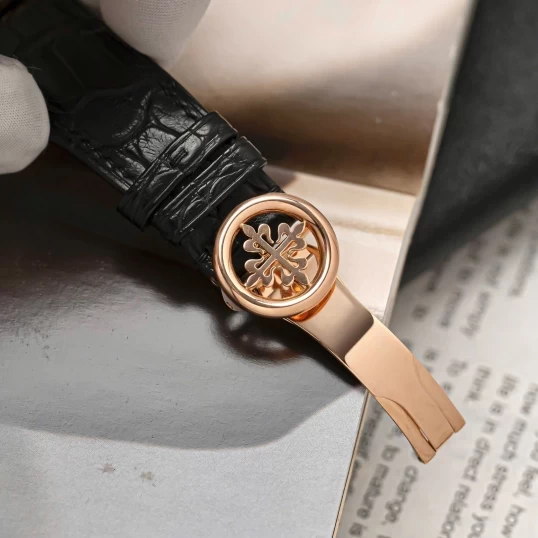 Patek Philippe Complications World Time 39.5mm Ref. 5130R