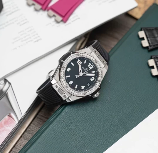 Hublot Big Bang One Click Steel Diamonds 39mm Ref. 465.SX.1170.RX.1204