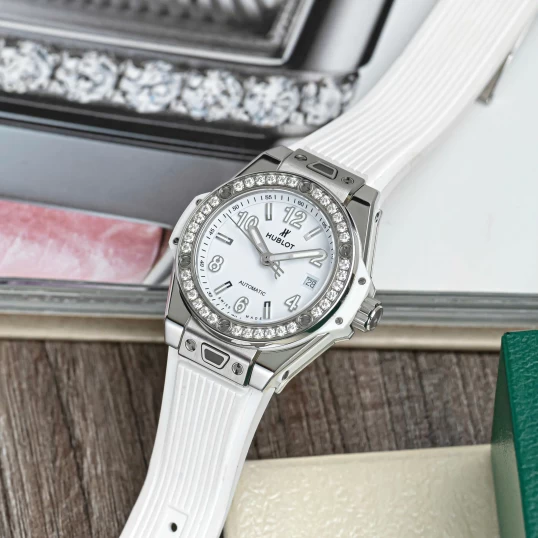 Hublot Big Bang One Click Steel White Diamonds 33mm Ref. 485.SE.2010.RW.1204