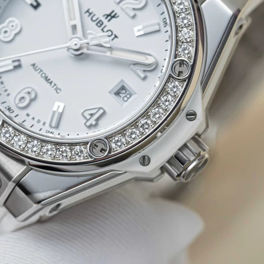 Hublot Big Bang One Click Steel White Diamonds 33mm Ref. 485.SE.2010.RW.1204