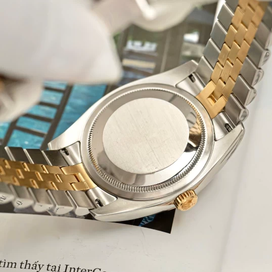Rolex Oyster Perpetual Datejust 36mm 116233 Champagne Diamond Dial