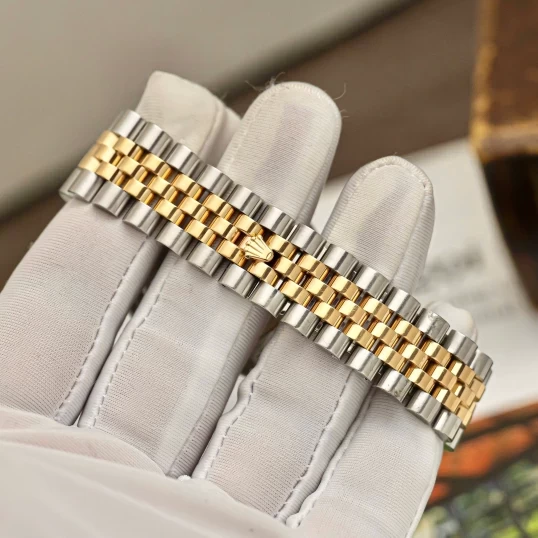Rolex Oyster Perpetual Datejust 36mm 116233 Champagne Diamond Dial