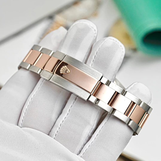 Rolex Oyster Perpetual Datejust 41 Sundust Dial – Ref. 126301