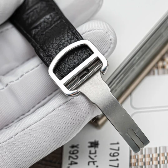 Cartier Tank Solo XL Automatic – Ref. WSTA0029 (41 x 31mm)