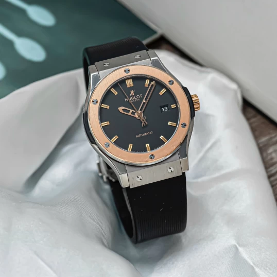 Hublot Classic Fusion Titanium Mix Gold 42mm – Ref. 542.NO.1180.RX