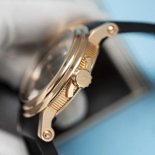 Breguet Marine Automatic Big Date 39mm Ref. 5817BR/Z2/5V8