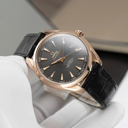 Omega Seamaster Aqua Terra 150M Co-Axial GMT 43mm 18K Red Gold – 231.53.42.21.06.001