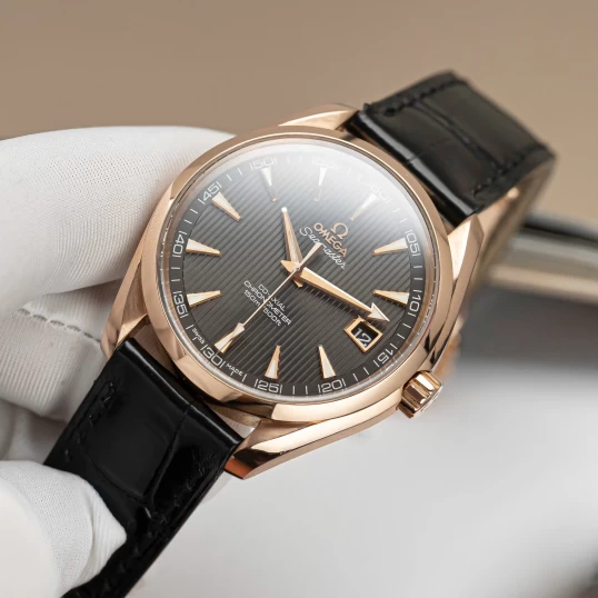 Omega Seamaster Aqua Terra 150M Co-Axial GMT 43mm 18K Red Gold – 231.53.42.21.06.001