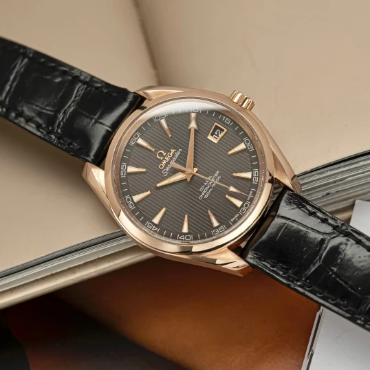 Omega Seamaster Aqua Terra 150M Co-Axial GMT 43mm 18K Red Gold – 231.53.42.21.06.001