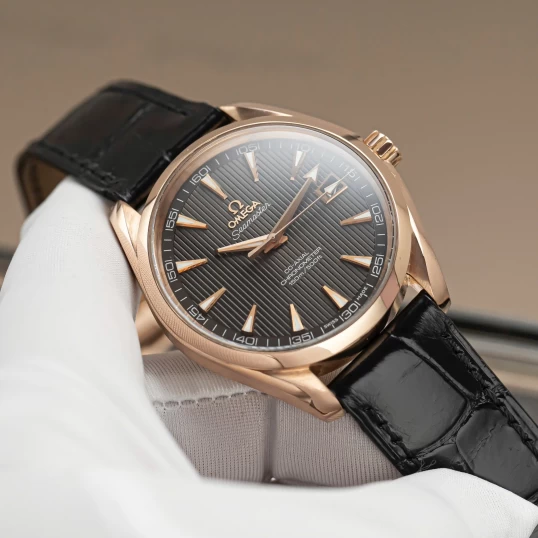 Omega Seamaster Aqua Terra 150M Co-Axial GMT 43mm 18K Red Gold – 231.53.42.21.06.001