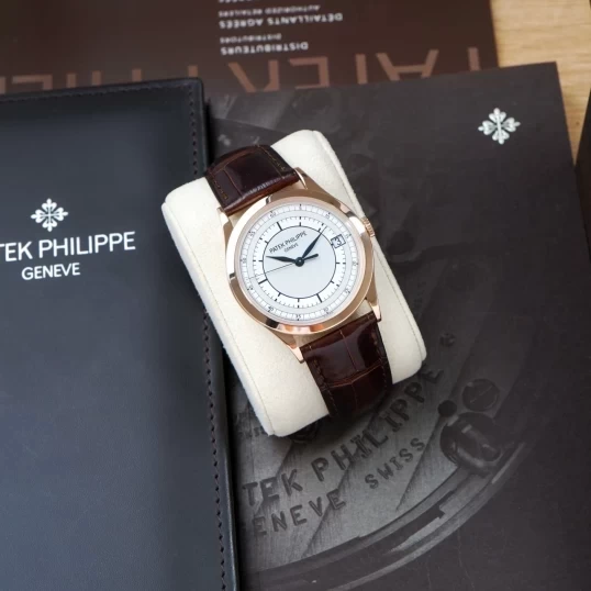 Patek Philippe Calatrava Ref. 5296R-001 Rose Gold – Sector Dial