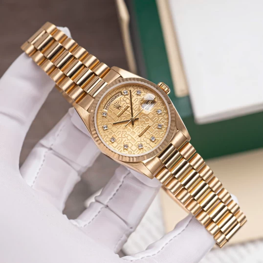 Rolex Day-Date 36mm Vàng khối mặt vi tính vàng - Ref.18238