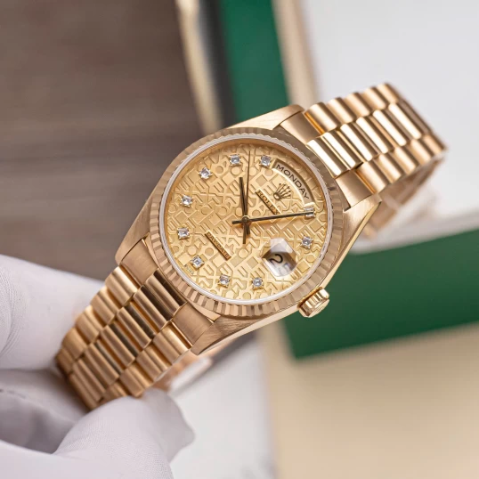 Rolex Day-Date 36mm Vàng khối mặt vi tính vàng - Ref.18238