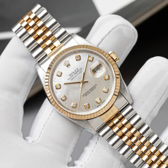 Rolex Oyster Perpetual Datejust 36mm Ref. 16233 – MOP White Dial