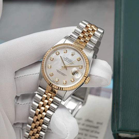 Rolex Oyster Perpetual Datejust 36mm Ref. 16233 – MOP White Dial
