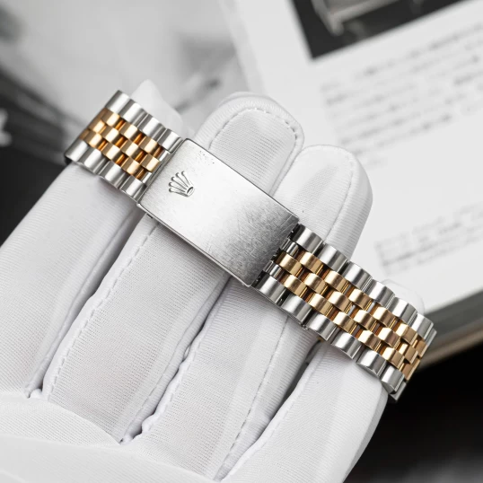 Rolex Oyster Perpetual Datejust 36mm Ref. 16233 – MOP White Dial