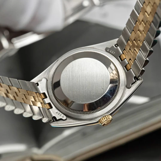 Rolex Oyster Perpetual Datejust 36mm Ref. 16233 – Mặt khảm trai trắng vân mây