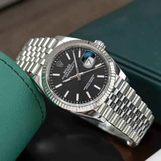 Rolex Oyster Perpetual Datejust 36 Ref. 126234 - Black Dial