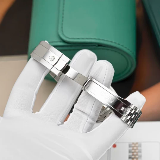 Rolex Oyster Perpetual Datejust 36 Ref. 126234 – White MOP Dial