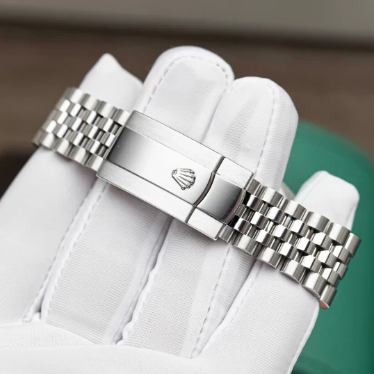 Rolex Oyster Perpetual Datejust 36 Ref. 126234 – White MOP Dial