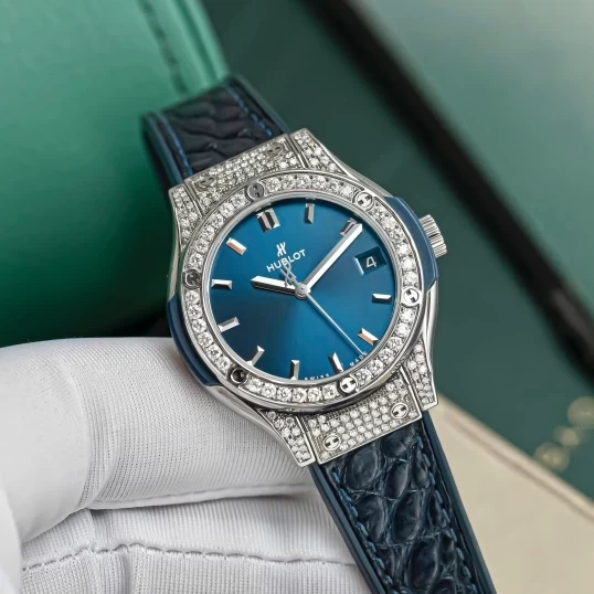 Hublot Classic Fusion Titanium Blue 33mm Custom Diamond – Ref. 581.NX.7170.LR