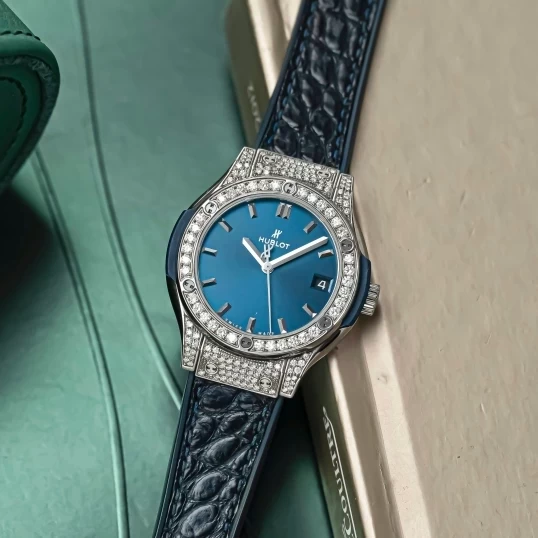 Hublot Classic Fusion Titanium Blue 33mm Custom Diamond – Ref. 581.NX.7170.LR