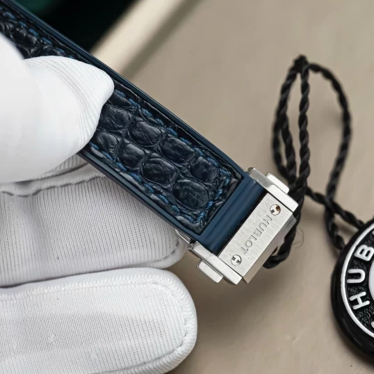 Hublot Classic Fusion Titanium Blue 33mm Custom Diamond – Ref. 581.NX.7170.LR