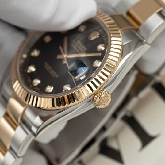 Rolex Oyster Perpetual Datejust 41 Ref. 126333 – Black Dial Diamond