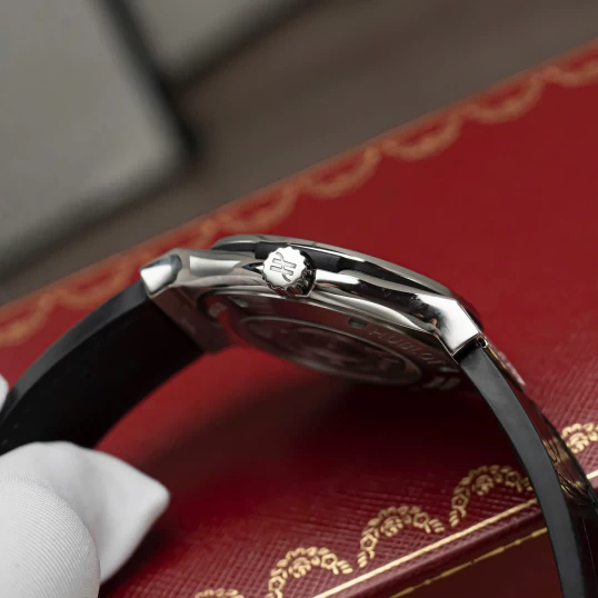 Hublot Classic Fusion Titanium Pavé 42mm - Ref. 542.NX.1171.LR.1704