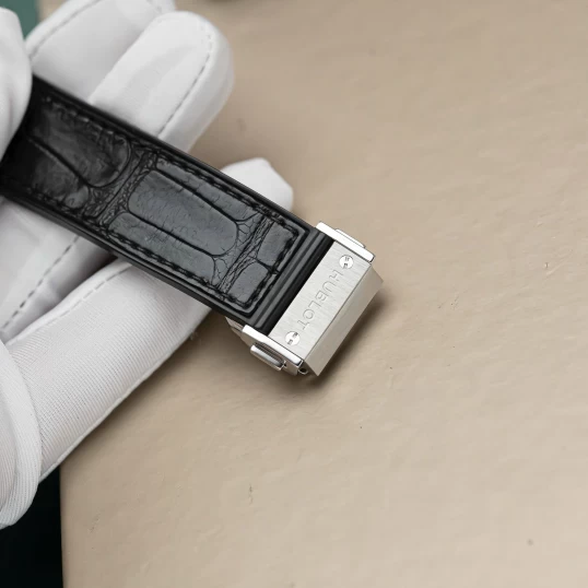 Hublot Classic Fusion Titanium Pavé 42mm - Ref. 542.NX.1171.LR.1704