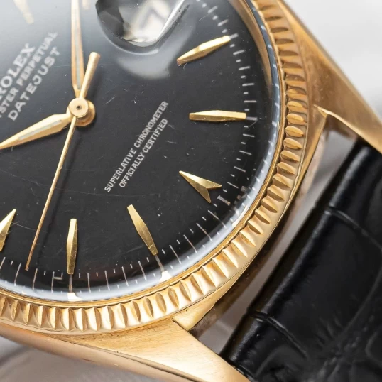 Rolex Oyster Perpetual Datejust Vintage 4 số - Vàng khối, Mặt số đen