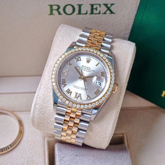 Rolex Oyster Perpetual Datejust 36 Ref. 126233 – Mặt số màu bạc