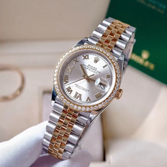 Rolex Oyster Perpetual Datejust 36 Ref. 126233 – Mặt số màu bạc