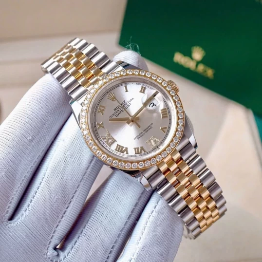 Rolex Oyster Perpetual Datejust 36 Ref. 126233 – Mặt số màu bạc