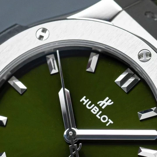 Hublot Classic Fusion 33mm – Green Dial – Ref. 581.NX.8970.LR